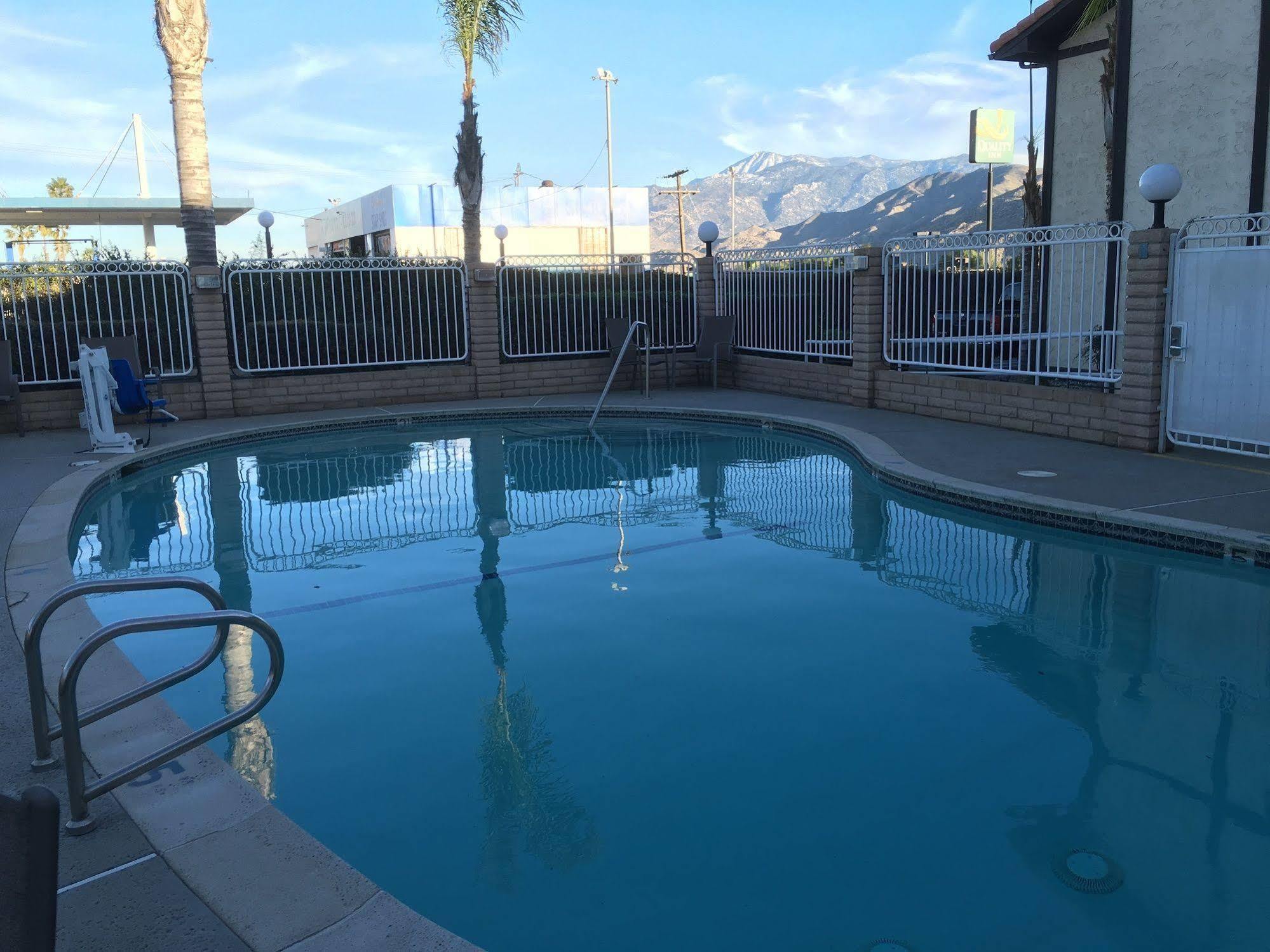 Quality Inn Banning I-10 Bagian luar foto